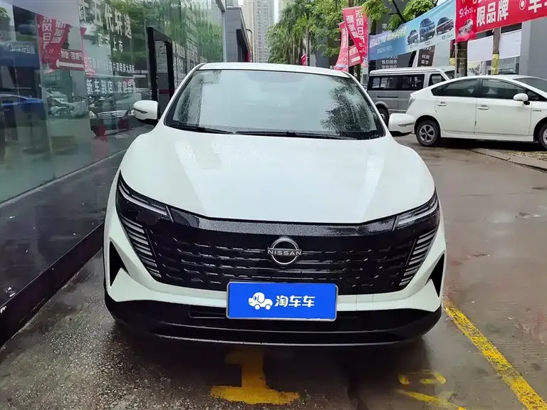 Nissan Qashqai Honor 2.0 L CVT XV Sincere