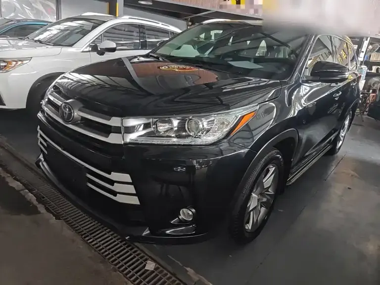 Toyota Highlander 2.0 T 4 WD Luxury 7-seat CN-VI
