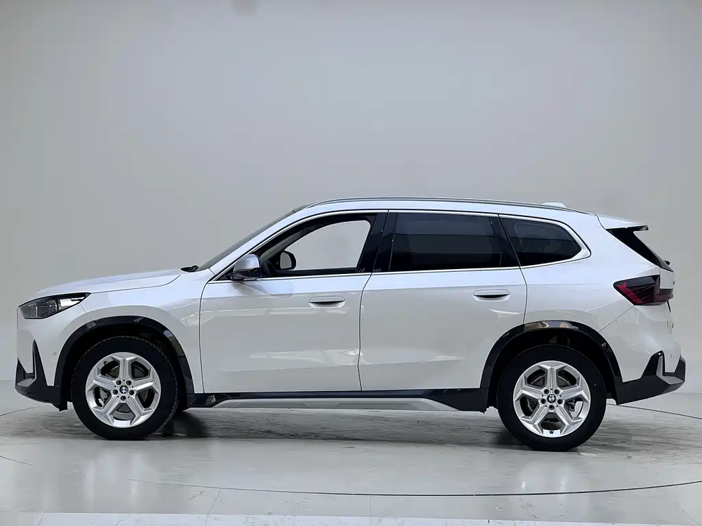 BMW X1 sDrive20 Li X Design Package