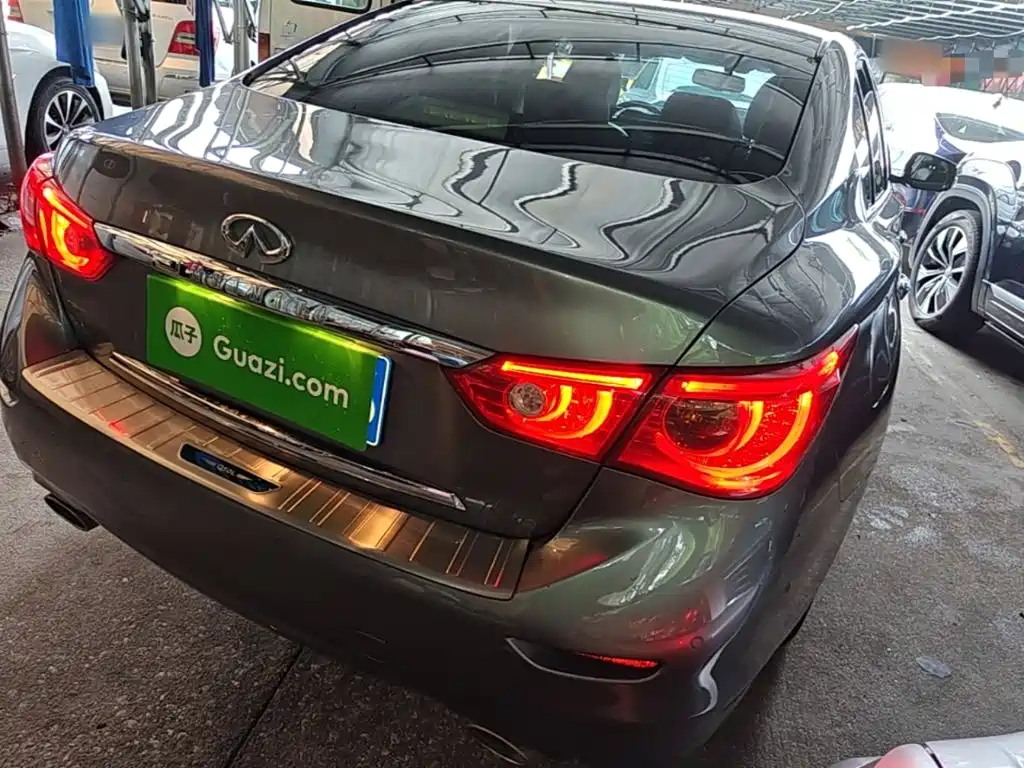 Infiniti Q50 L 英菲尼迪Q50 L 2015款 2.0 T 豪华版