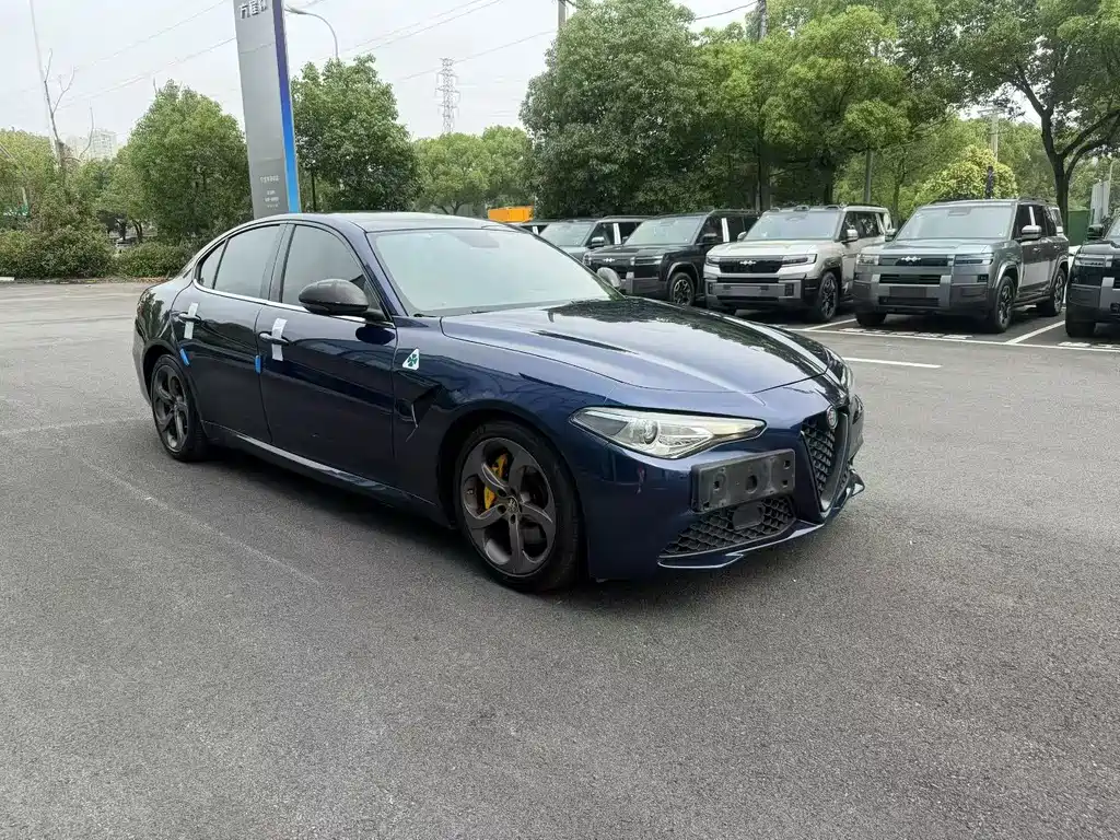 Giulia 2.0 T 280 HP Luxury