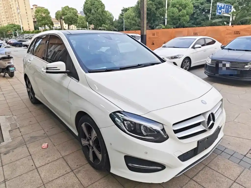Mercedes-Benz B-Class B 200 Fashion