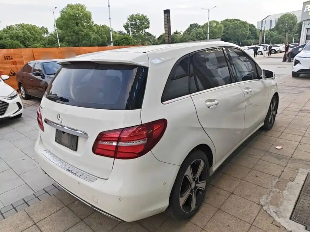 Mercedes-Benz B-Class B 200 Fashion