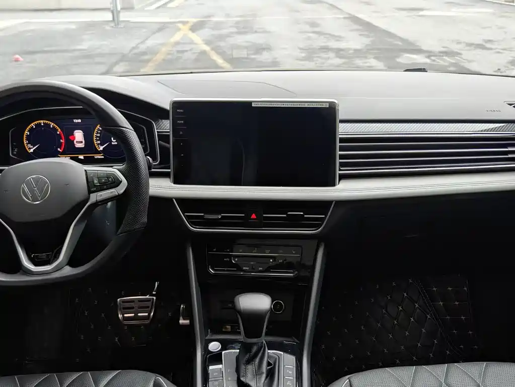 Tiguan L Facelift 330 TSI Auto 2 WD Comfort Enjoyment
