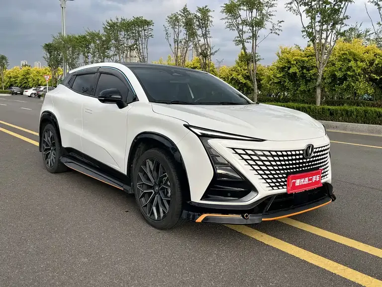 Changan UNI-T 1.5 T Sport Distinguished
