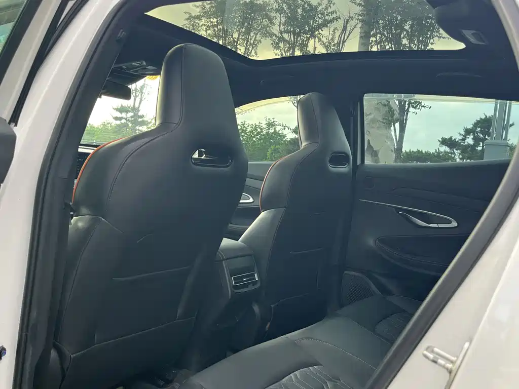 Changan UNI-T 1.5 T Sport Distinguished