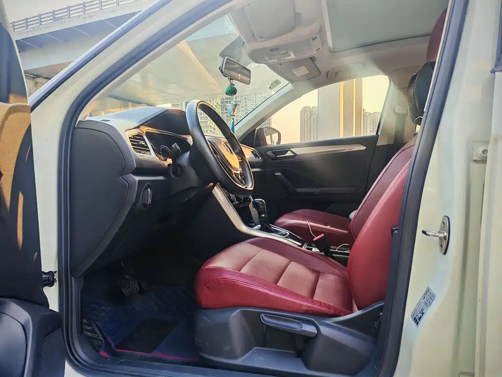 T-ROC 280 TSI DSG 2 WD Progressive CN-V