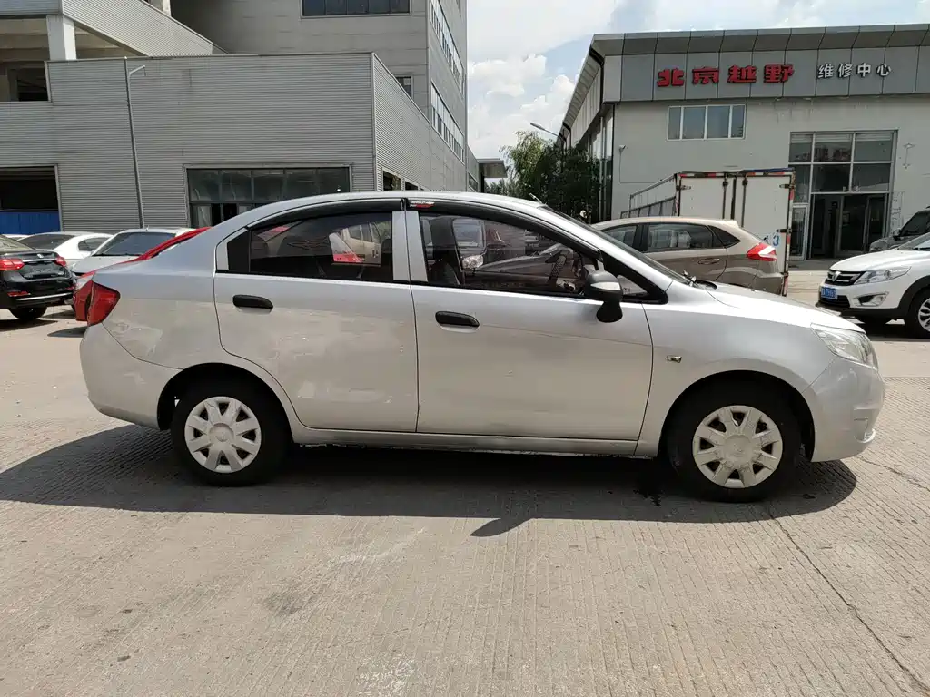 Sail Sail 3 1.5 L Manual Happy
