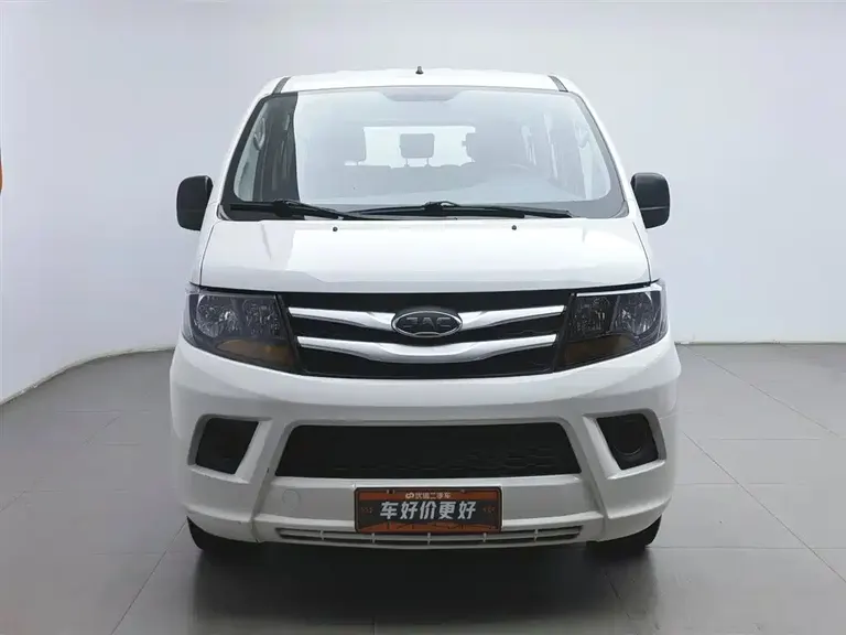 JAC Refine M3 瑞风M3 2023款 PLUS 1.5 T 5/7座经典版