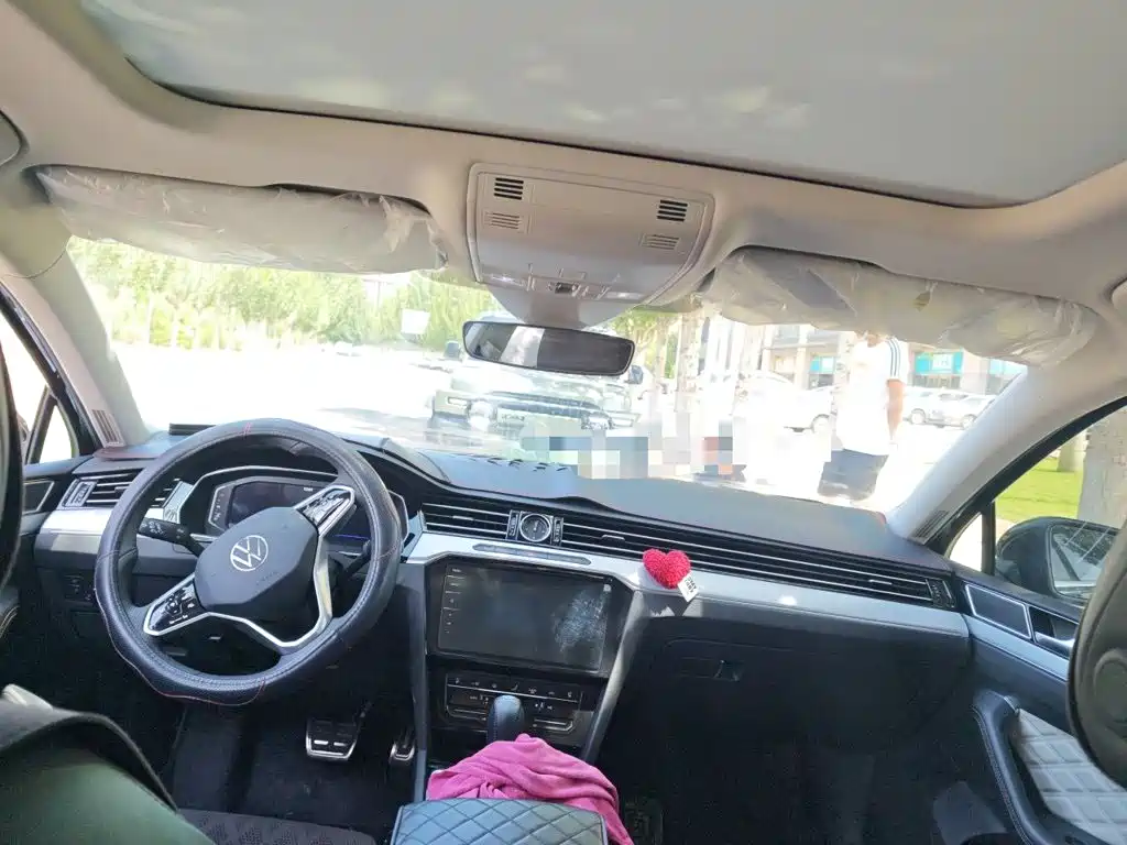 Magotan 200 10 K Commemorative 330 TSI DSG Luxury