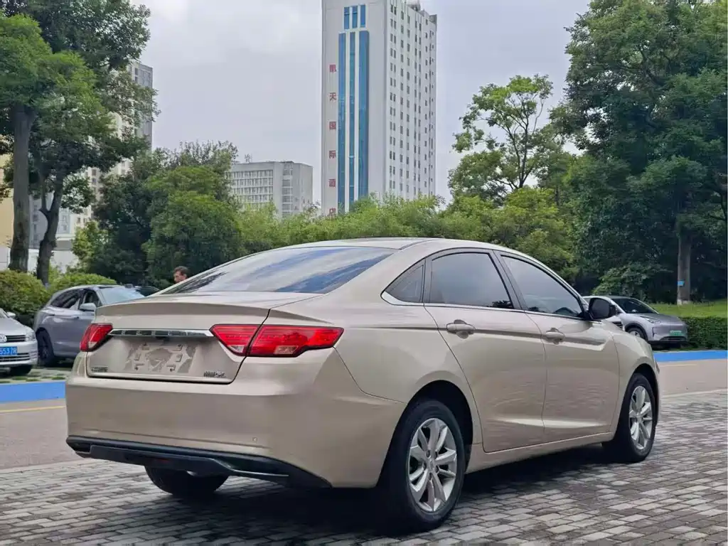Emgrand GL 1.4 T CVT Luxury