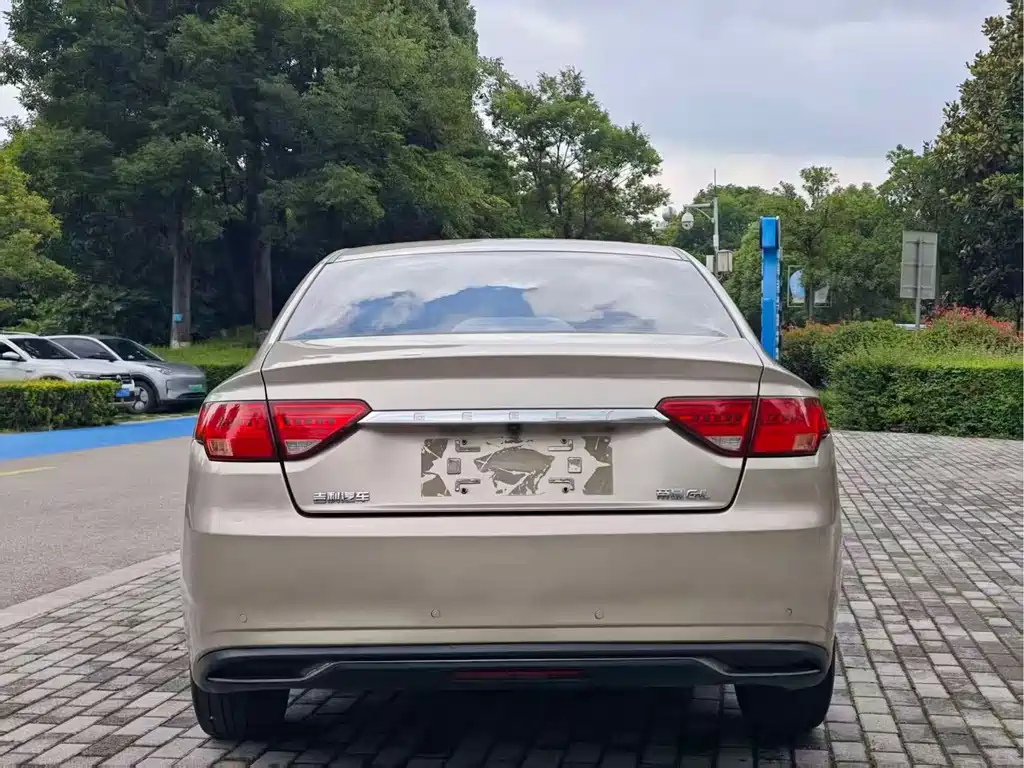 Emgrand GL 1.4 T CVT Luxury