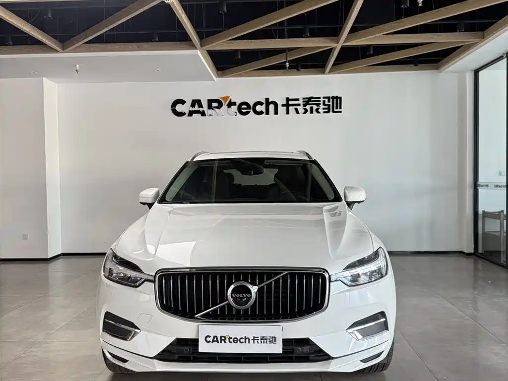 Volvo XC60 T5 4 WD Smart Vision Luxury