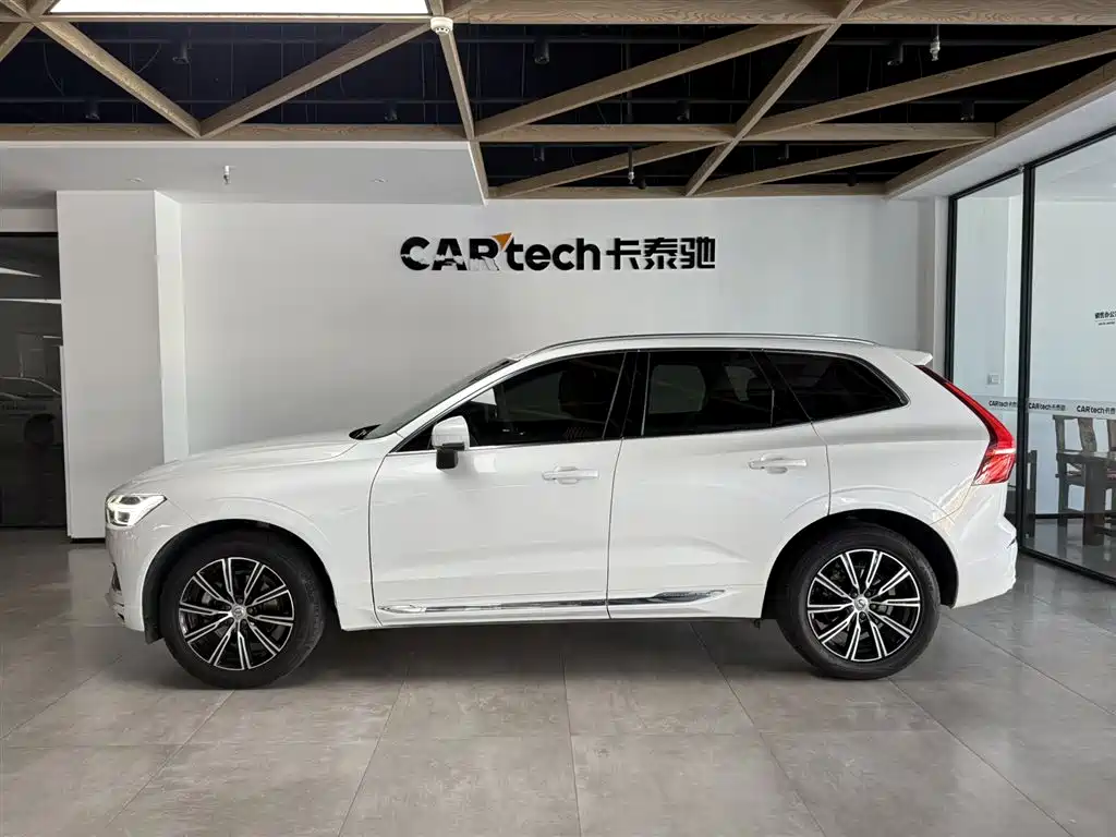 Volvo XC60 T5 4 WD Smart Vision Luxury