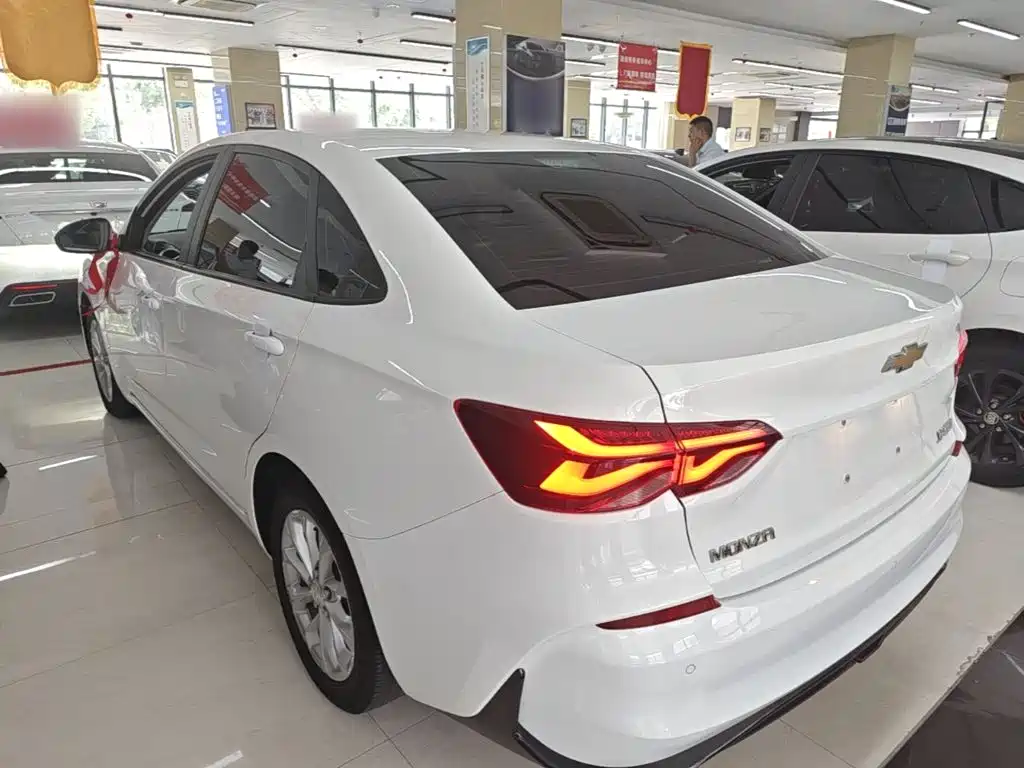 Monza 1.5 L DCT Joy