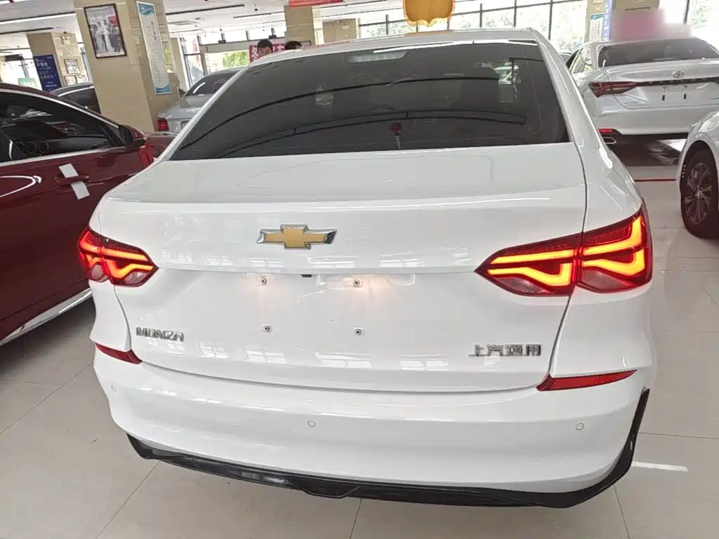 Monza 1.5 L DCT Joy