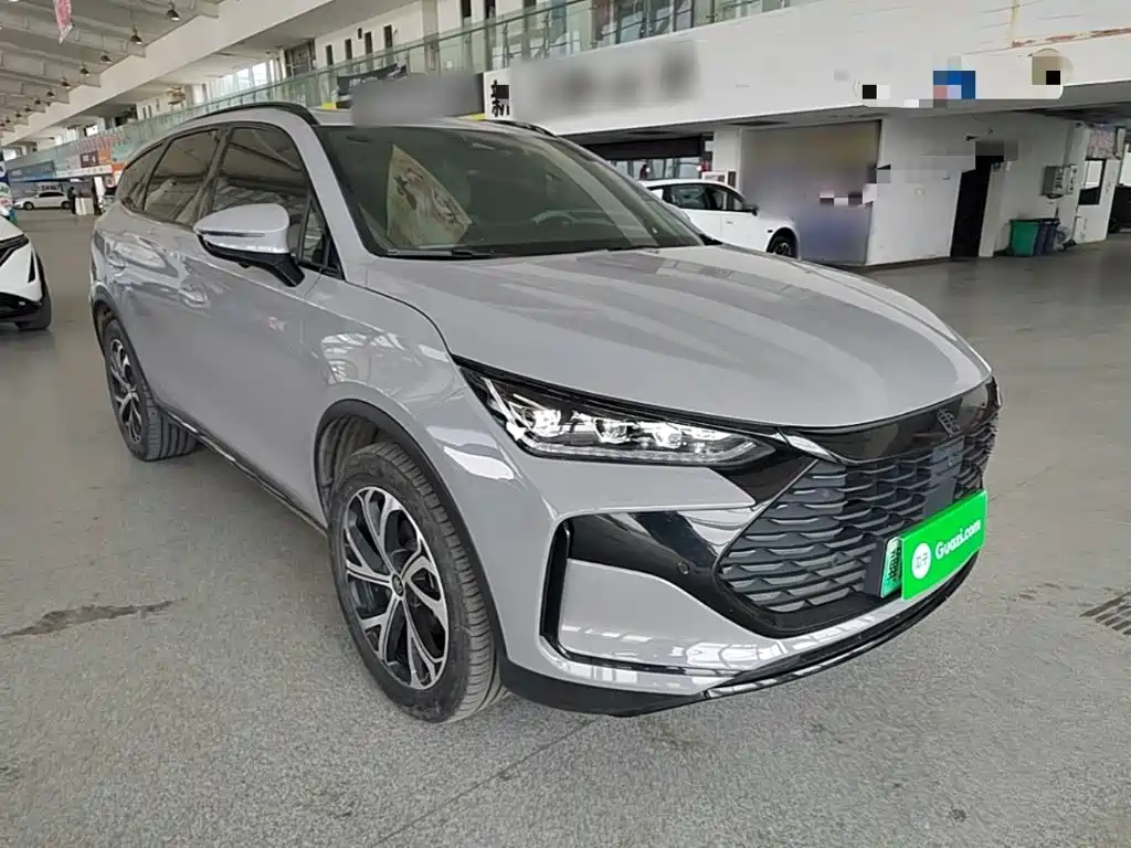 Tang NEV DM-i 115 KM Cloud Chariot Flagship