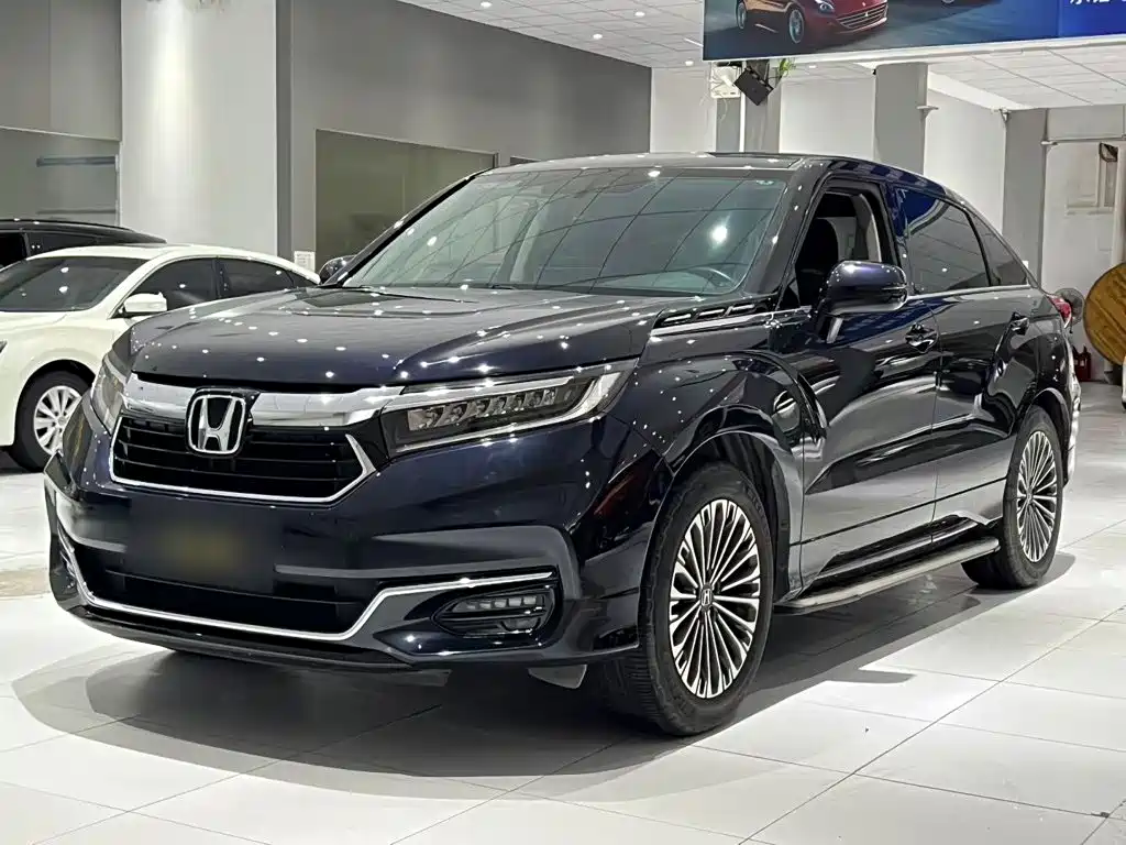Avancier 370 TURBO 2 WD Luxury