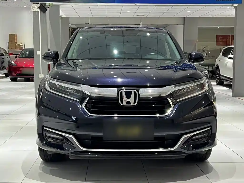 Avancier 370 TURBO 2 WD Luxury