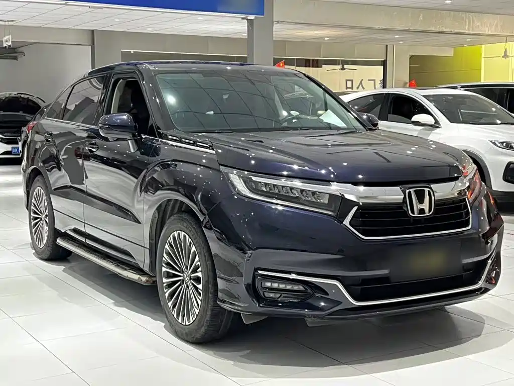 Avancier 370 TURBO 2 WD Luxury