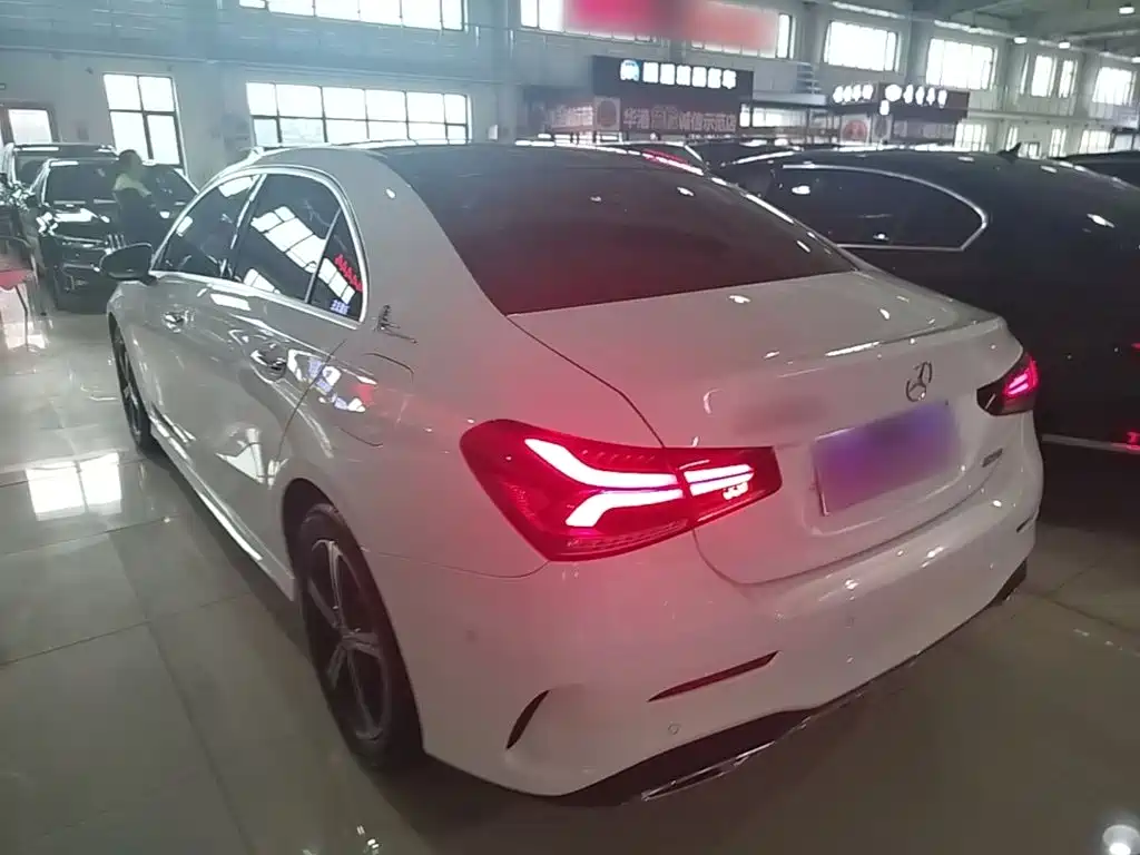 Mercedes-Benz A-Class Facelift III A 200 L Sport Sedan Fashion