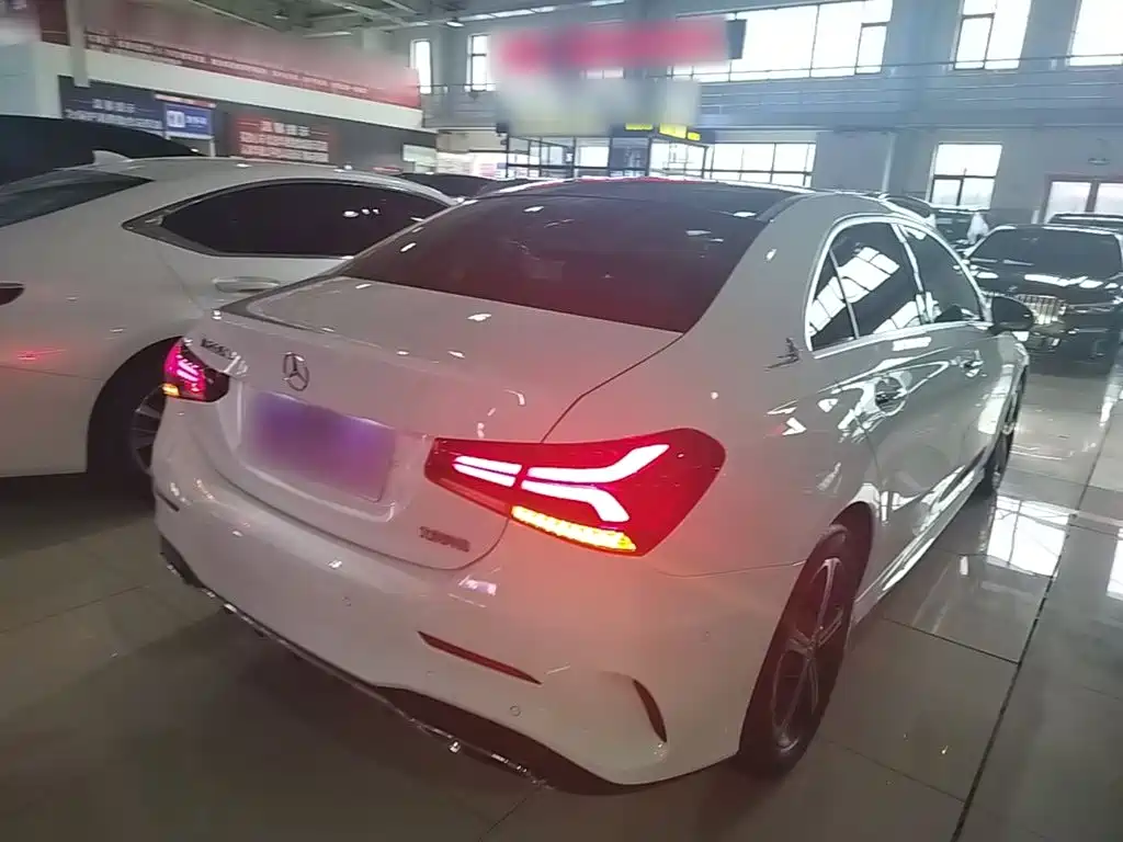 Mercedes-Benz A-Class Facelift III A 200 L Sport Sedan Fashion