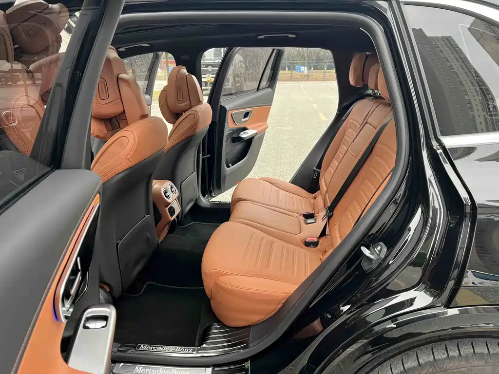 Mercedes-Benz GLC GLC 300 L 4 MATIC Dynamic 5-seat
