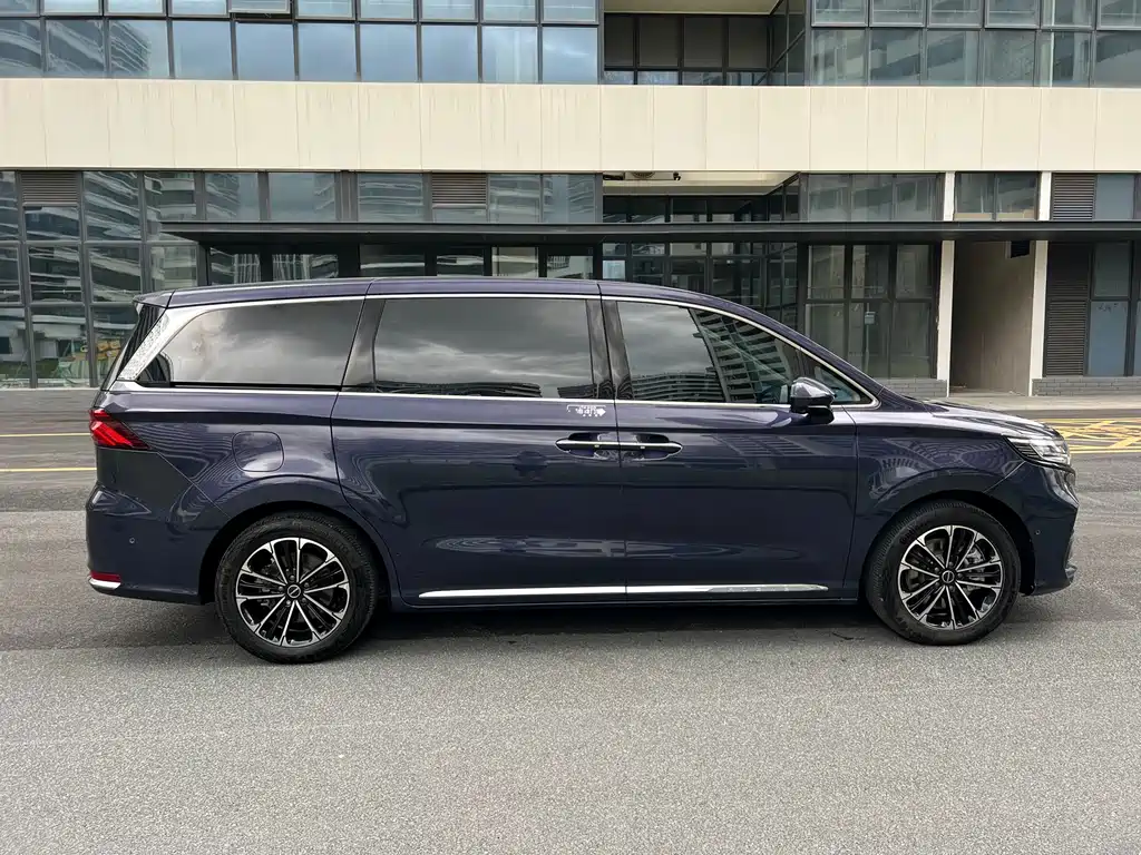 Roewe iMAX8 400 TGI Supreme Series Supreme