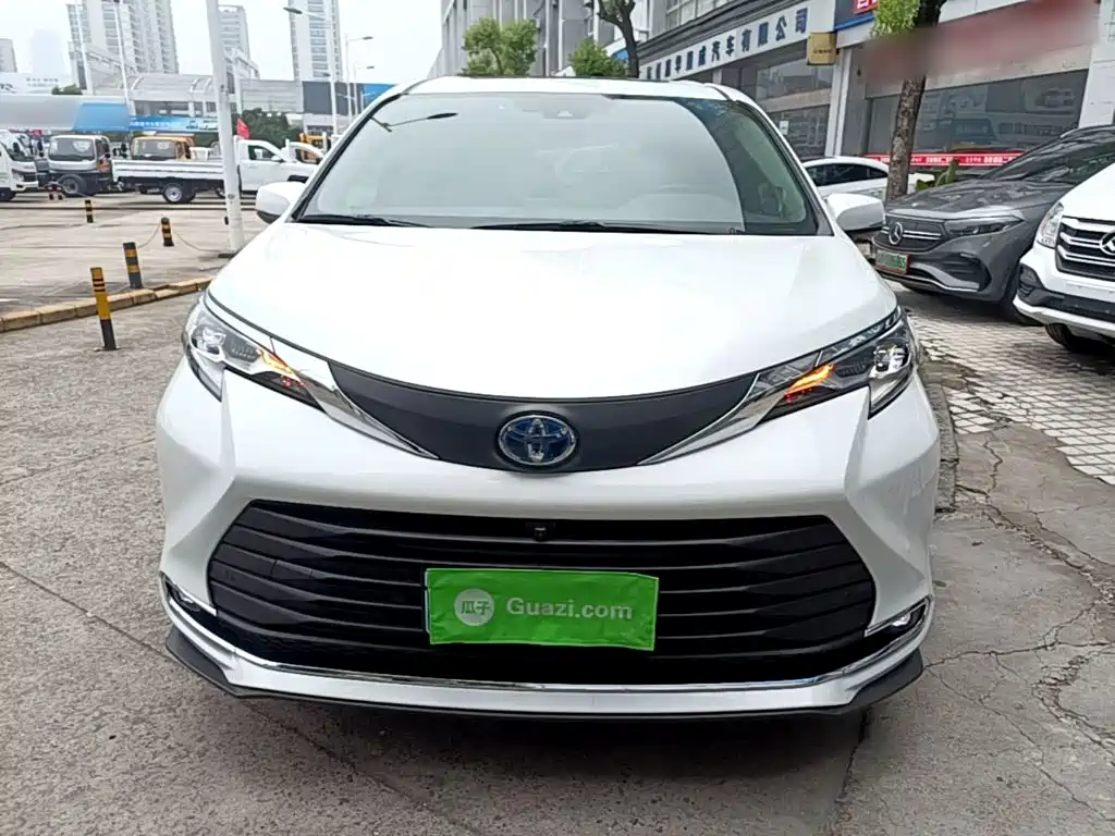 Sienna 2.5 L Hybrid Comfort