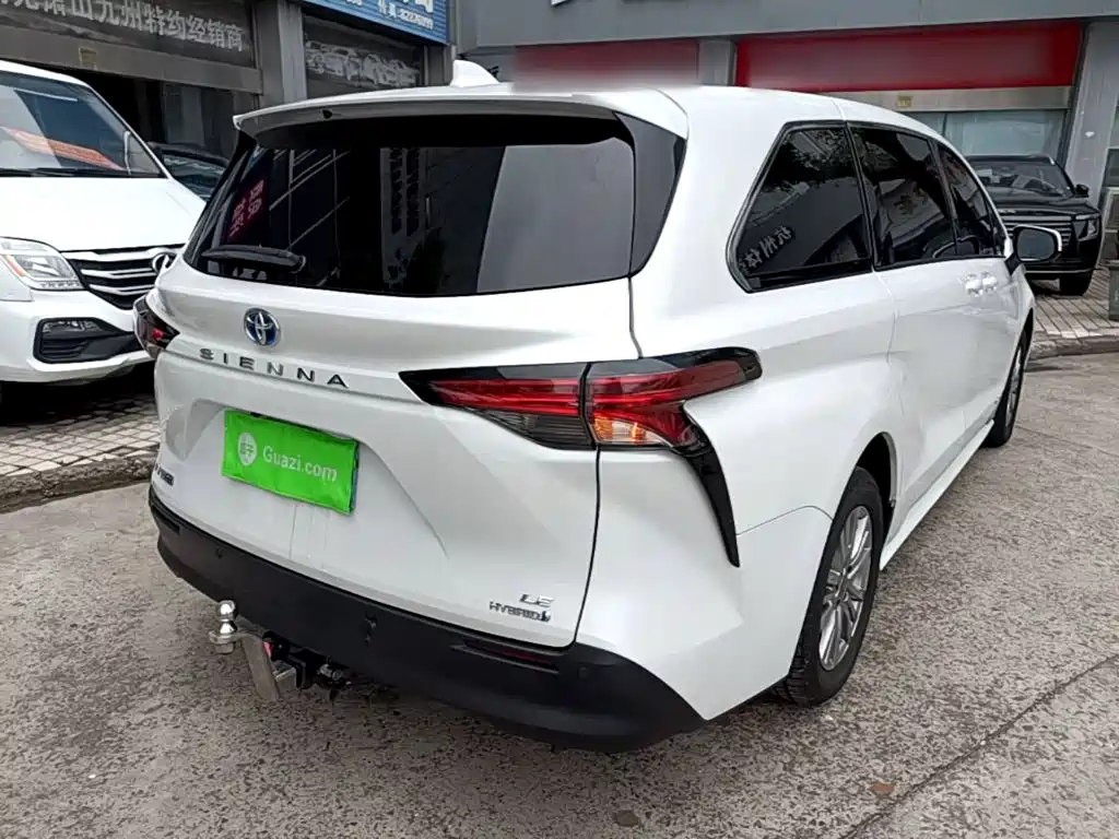Sienna 2.5 L Hybrid Comfort