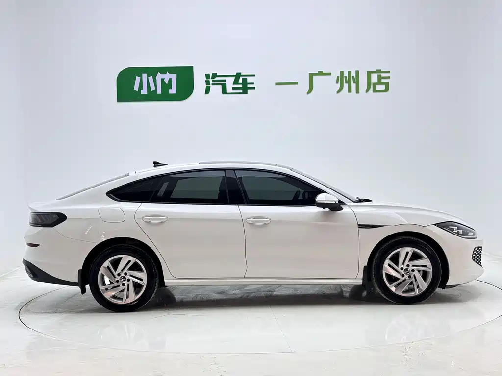 Lamando Lamando L 280 TSI DSG Dazzle Hot
