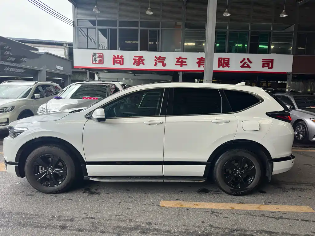 Breeze 240 TURBO CVT 2 WD Distinguished