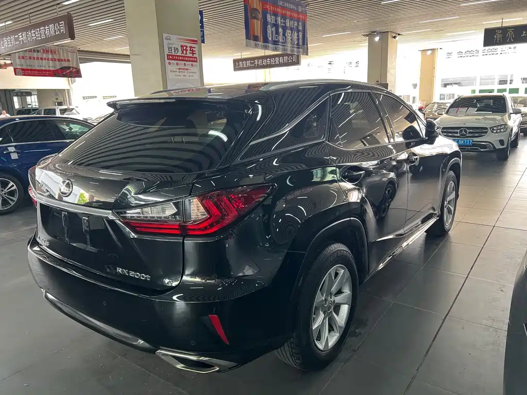 Lexus RX 300 2 WD Elite CN-V