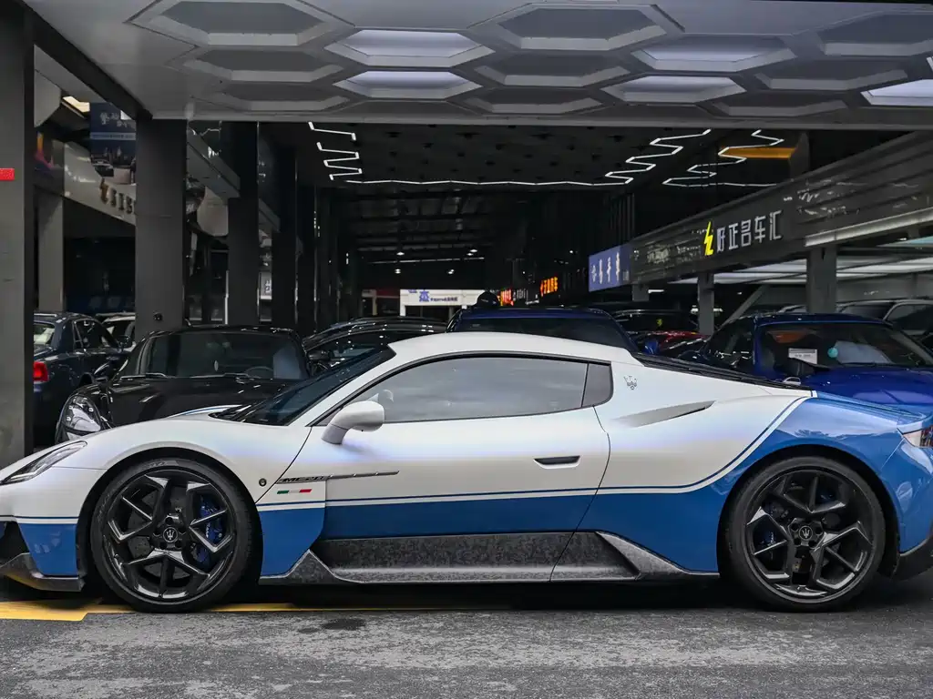 Maserati MC20 3.0 T Standard