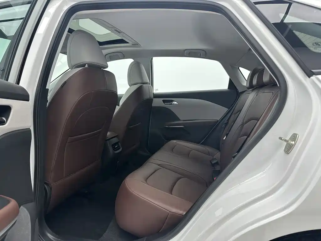 Monza 1.5 L DCT Joy