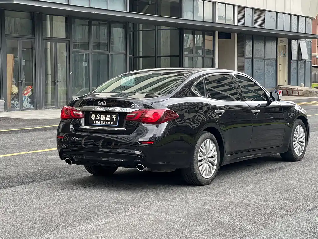 Infiniti Q70 Q70 L 2.5 L Joy
