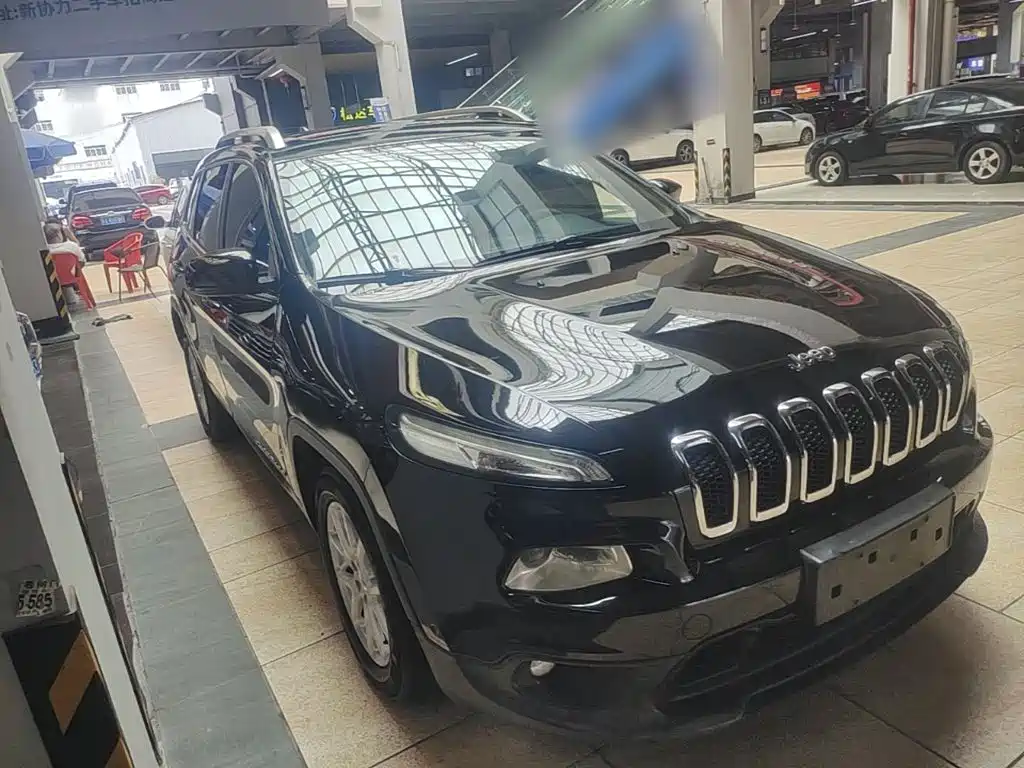 Cherokee 2.4 L Leading Intelligent