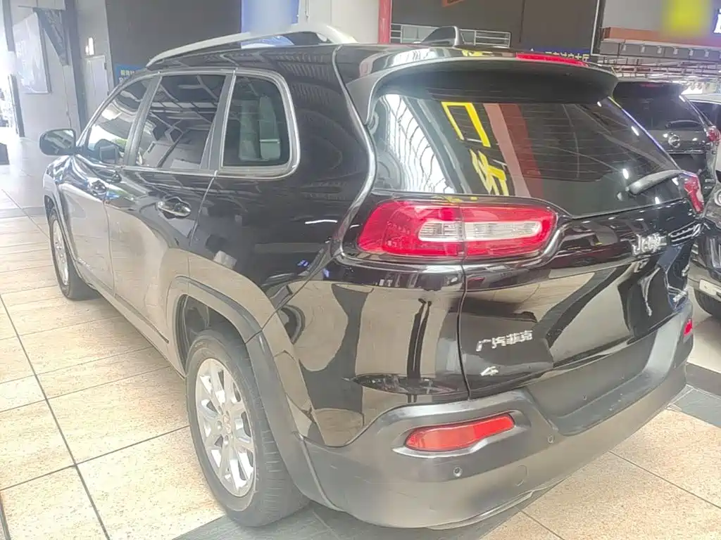 Cherokee 2.4 L Leading Intelligent