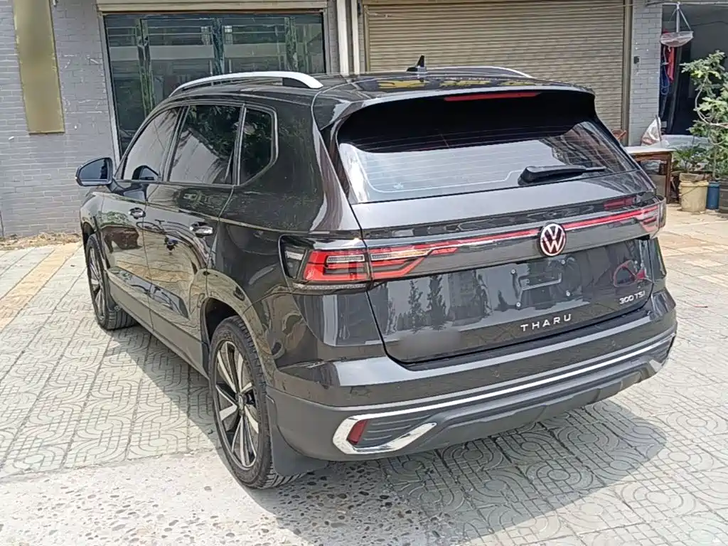 Tharu 300 TSI 2 WD Bright Moon