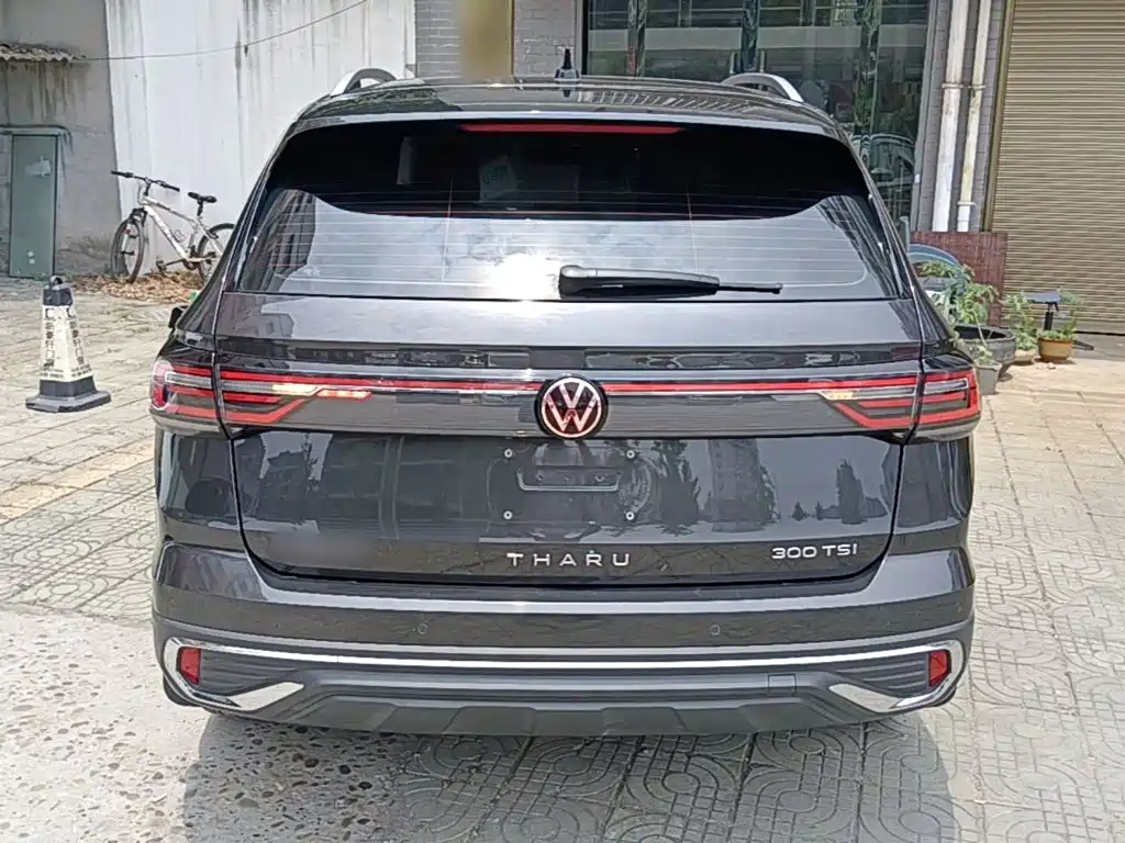Tharu 300 TSI 2 WD Bright Moon