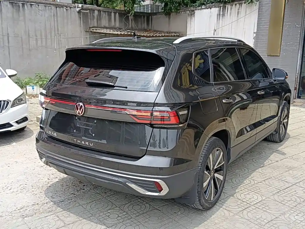 Tharu 300 TSI 2 WD Bright Moon