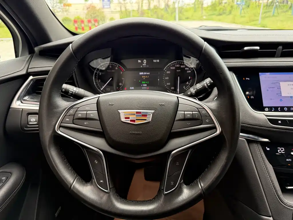 Cadillac XT5 凯迪拉克XT5 2022款 2.0 T 四驱风尚型
