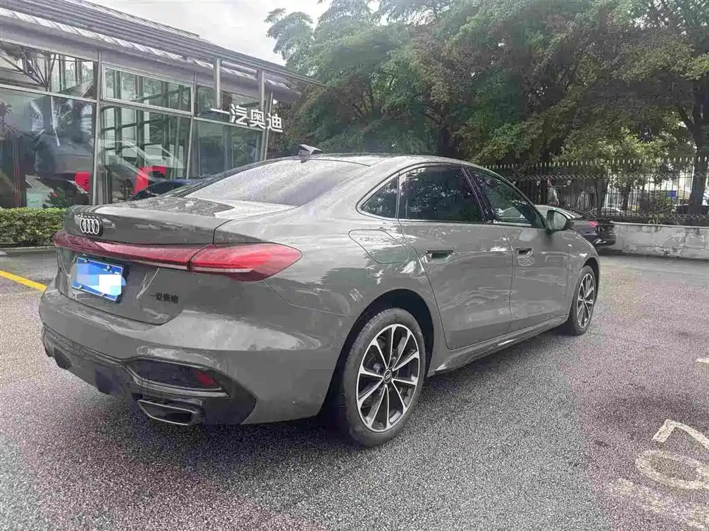 Audi A5 L 2.0 T Sport Plus