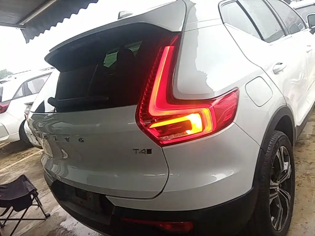 Volvo XC40 T4 4 WD Smart Vision Luxury