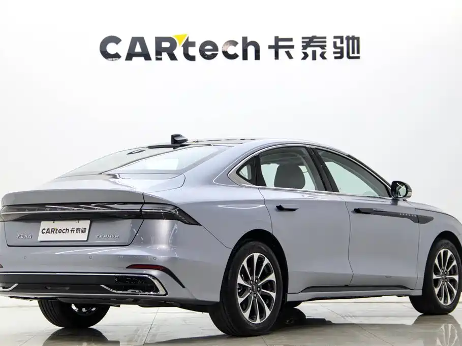 Lincoln Z 2.0 T Premium Style