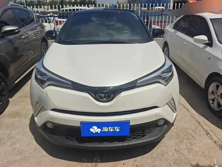 Toyota C-HR 2.0 L Flagship CN-V