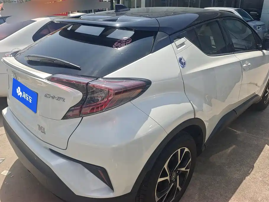 Toyota C-HR 2.0 L Flagship CN-V