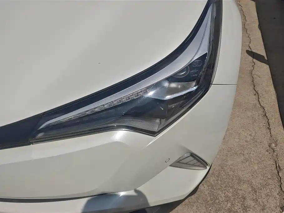 Toyota C-HR 2.0 L Flagship CN-V