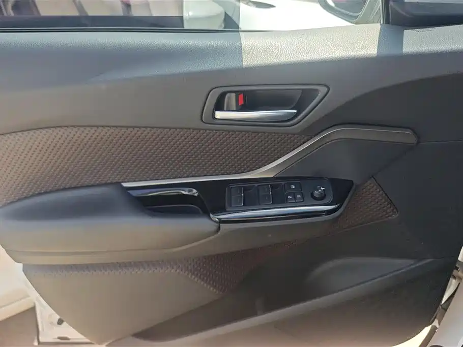 Toyota C-HR 2.0 L Flagship CN-V
