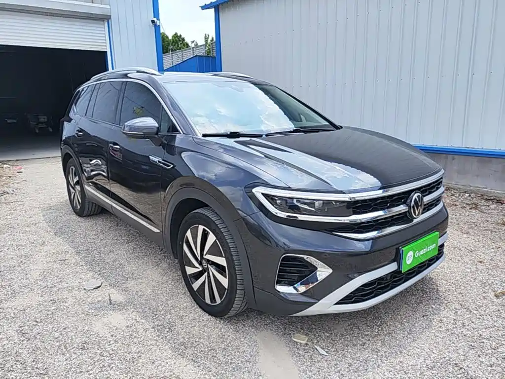 Talagon 380 TSI 4 WD Luxury Premium Realm Pro 6-seat